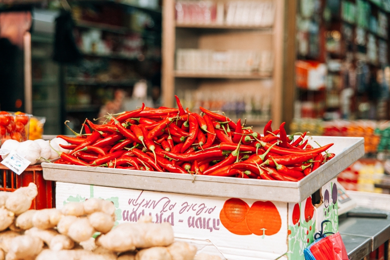 epicerie-CHATEAUNEUF GRASSE-min_plant-city-food-pepper-chili-red-10799-pxhere.com